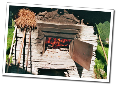 Holzbackofen